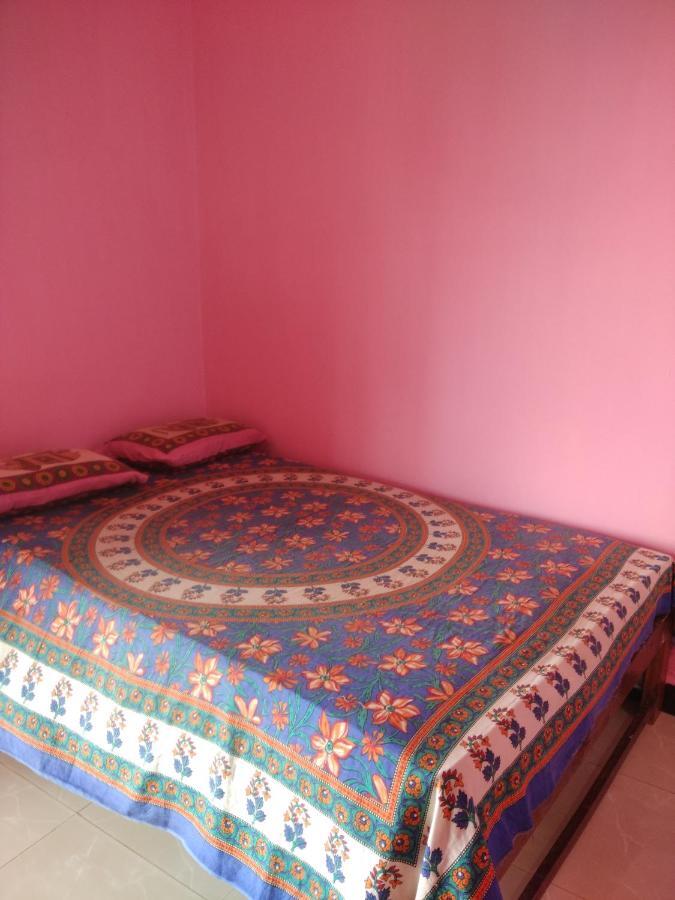 Om Ganesh Naik Guest House Arambol Exterior foto
