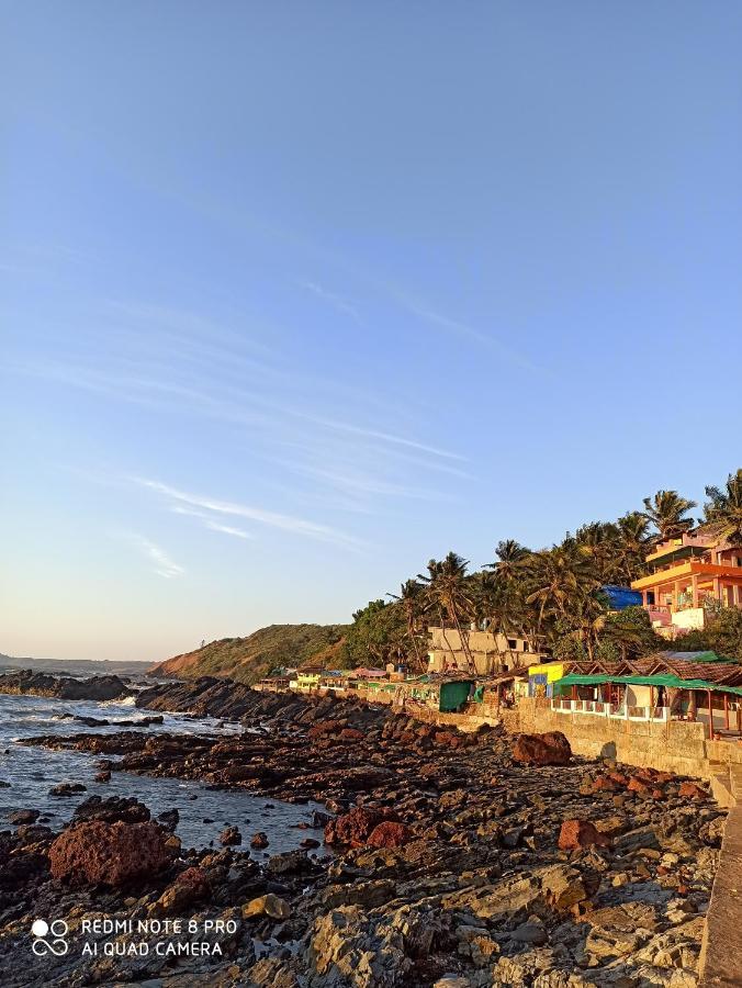 Om Ganesh Naik Guest House Arambol Exterior foto